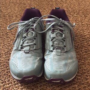 Women's All Weather Altra Lone Peak 4